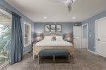 Magnificent Master Bedroom w/King Bed 